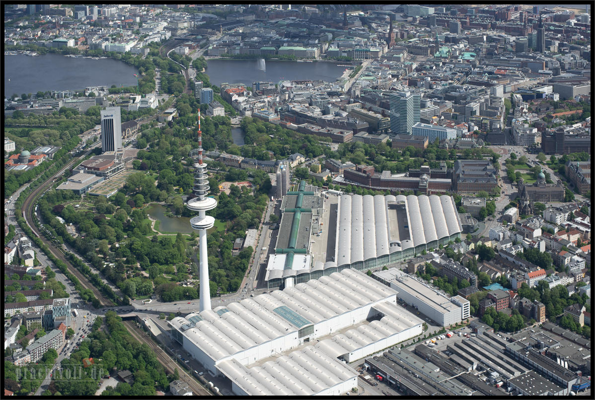 Hamburg aus der Luft am   Luftaufnahmen vom 13. Mai 2014